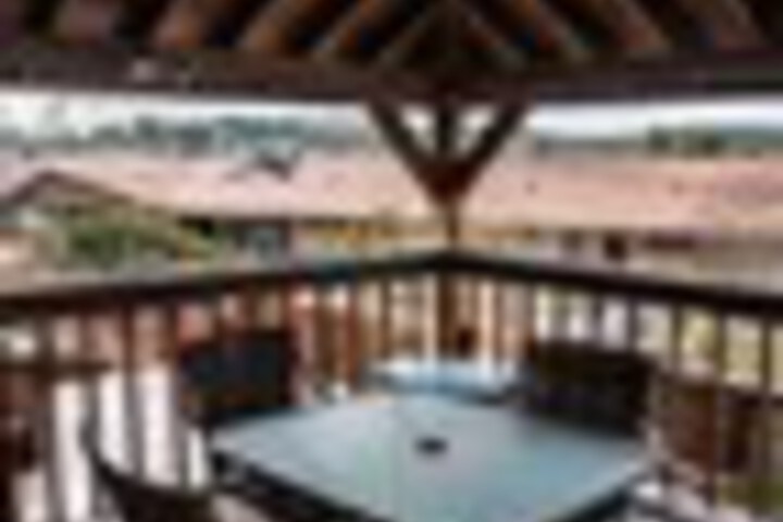 Hotel Exterior 209 of 243