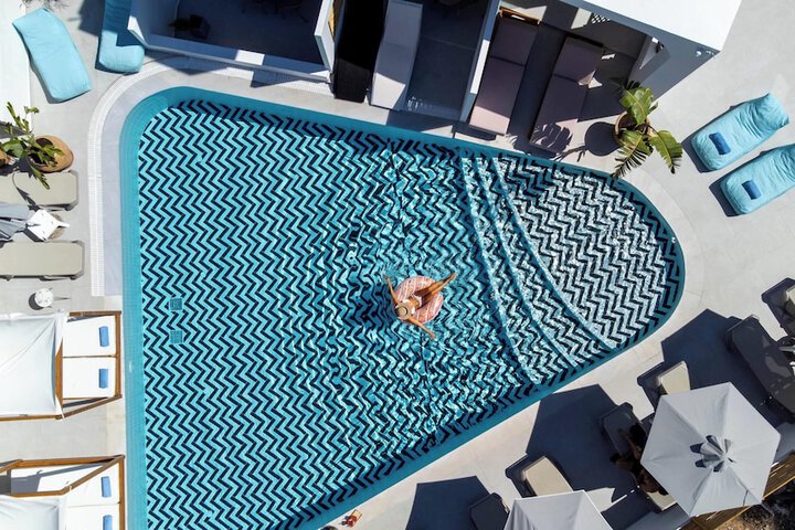 Pool 90 of 182