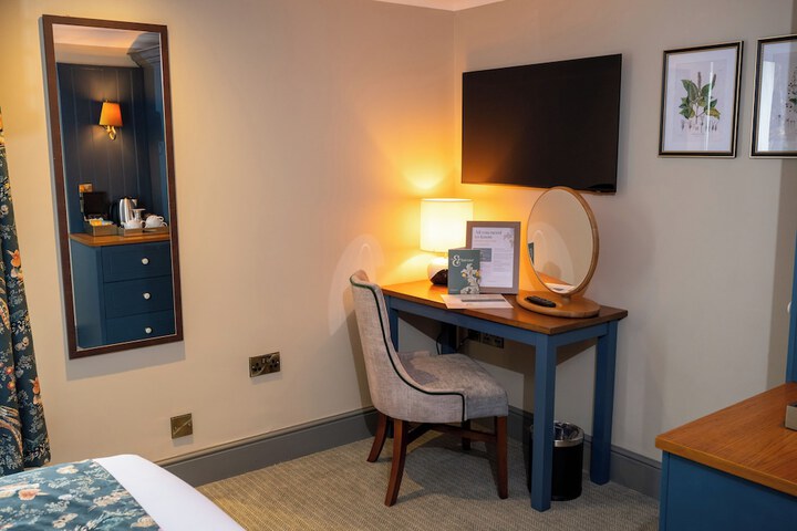 Room 16 of 51