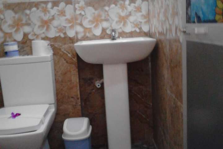 Room 16 of 63