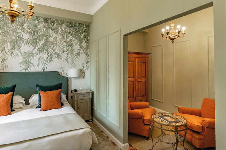 Room 14 of 49