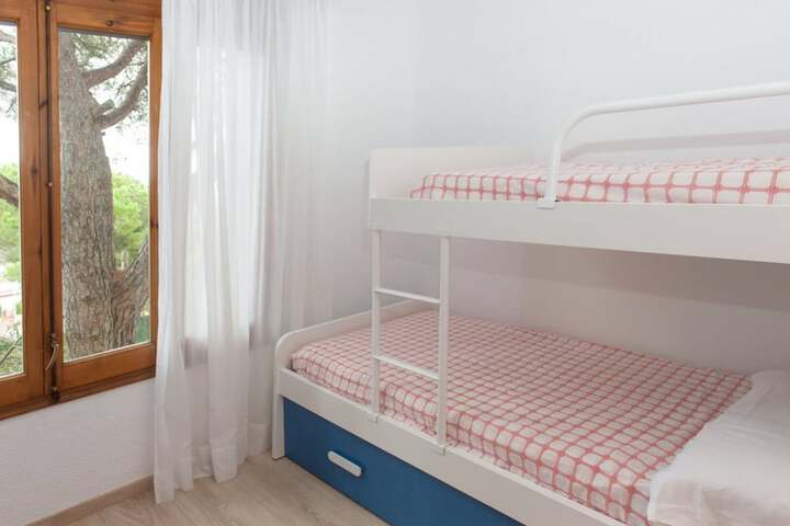 Room 7 of 36