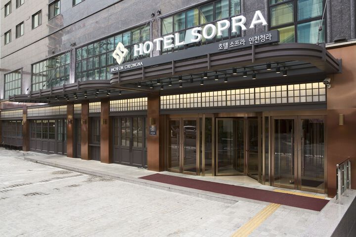 Hotel 78 of 78