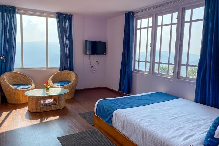 Room 6 of 23
