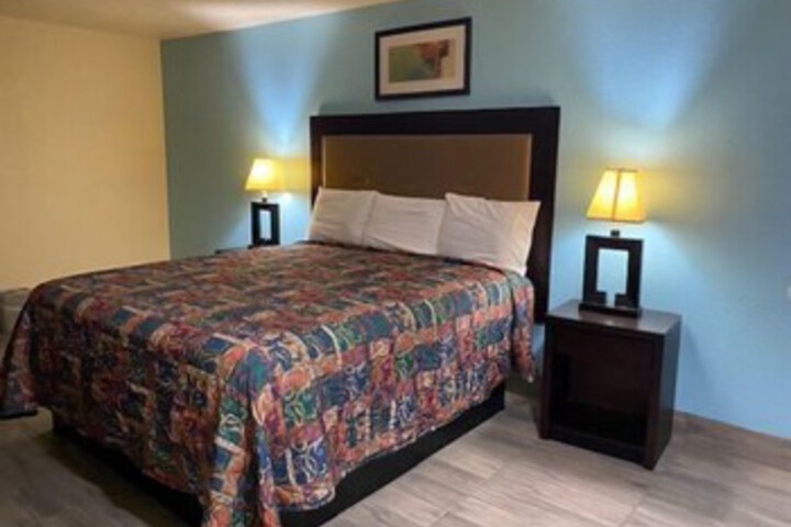 Room 25 of 54