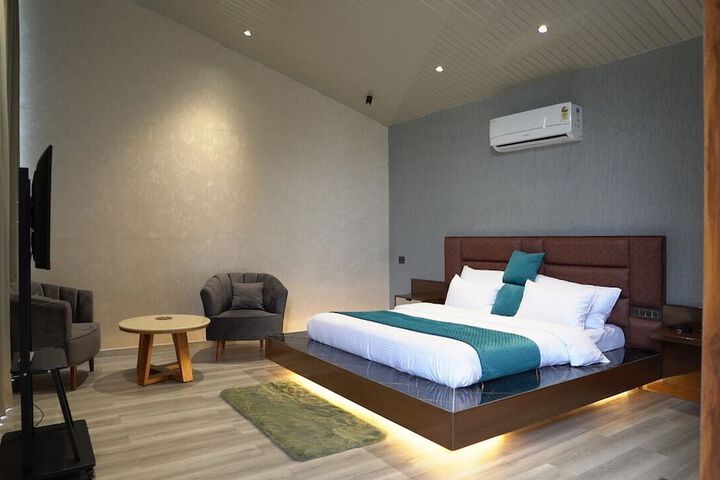 Room 12 of 58