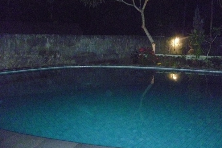Pools & Facilities