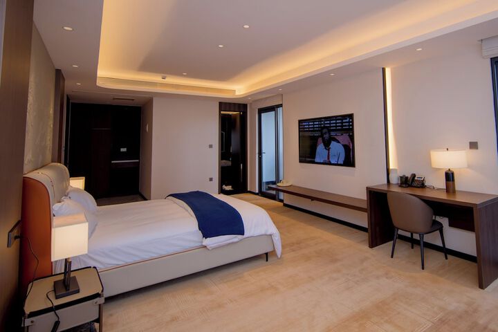 Room 46 of 148