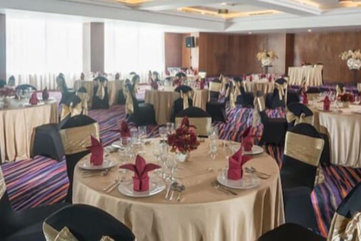Ballroom/Hall 39 of 46