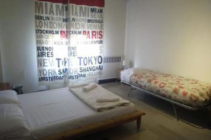 Room 18 of 32
