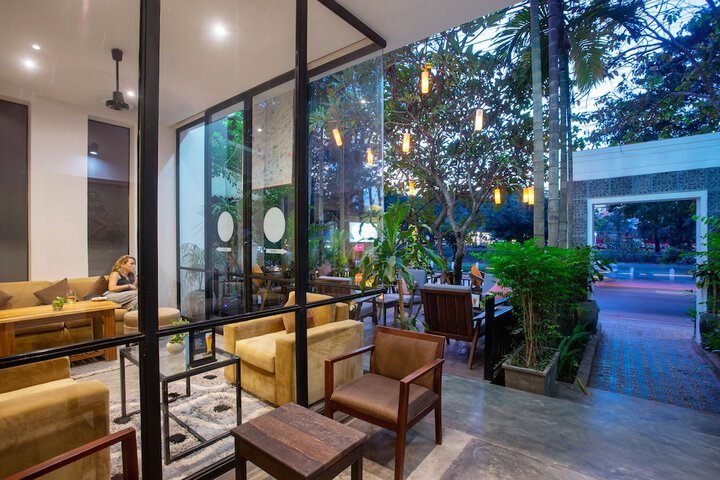 Lobby Entry
