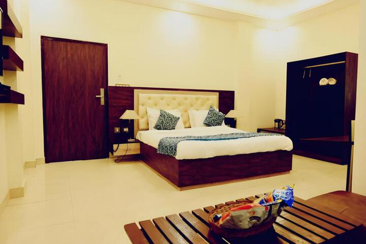 General 11 of 36