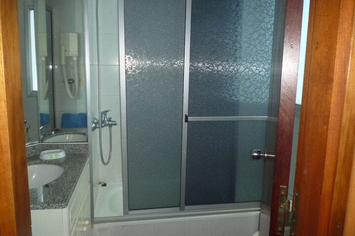 Room 31 of 49