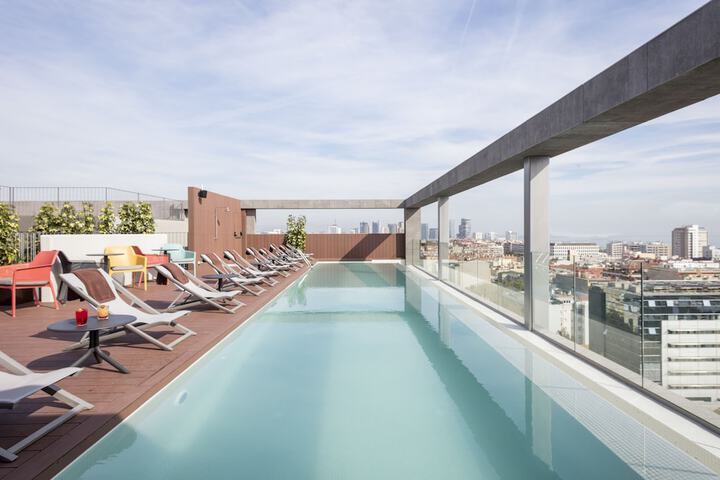 Pool 26 of 61