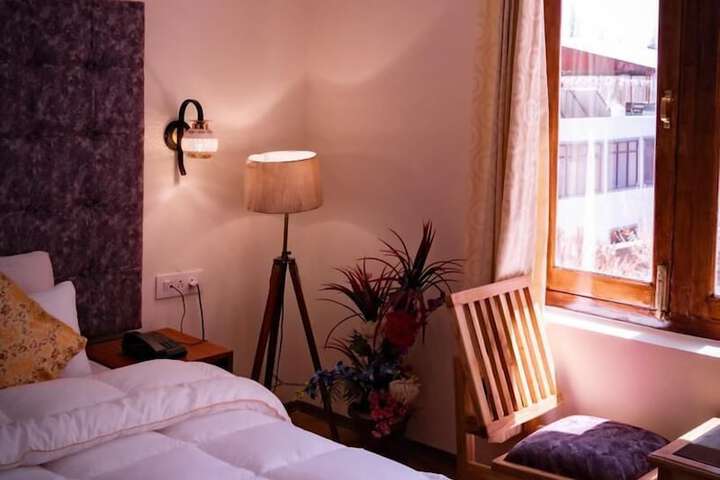 Room 7 of 15