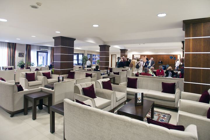Guest Lobby