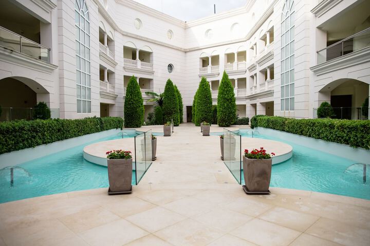 Hotel 84 of 90