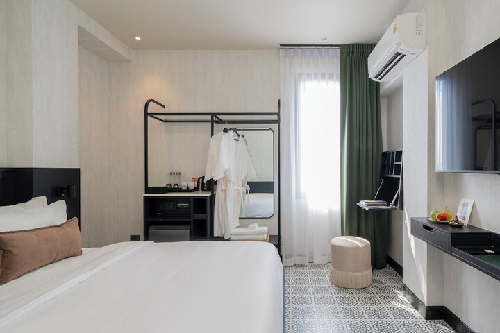 Room 5 of 39