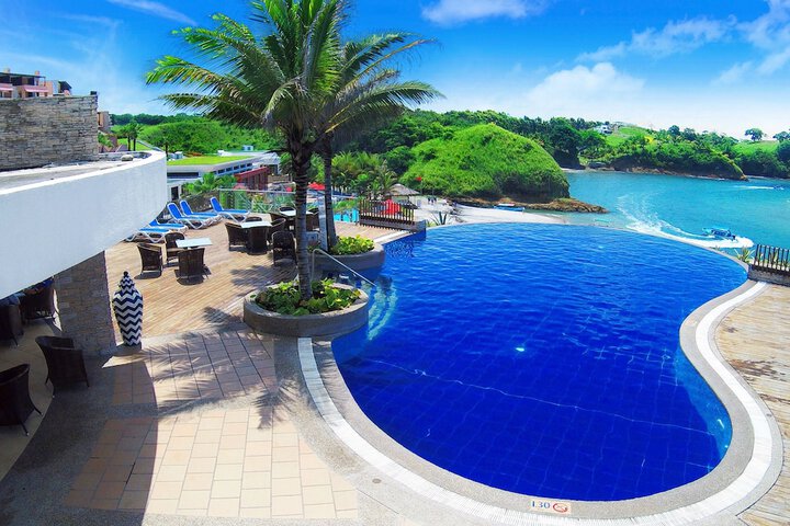 Pool Hotel