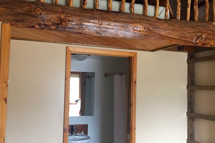 Room 10 of 60