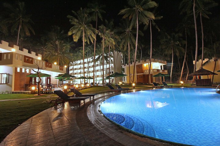 Pool 104 of 151