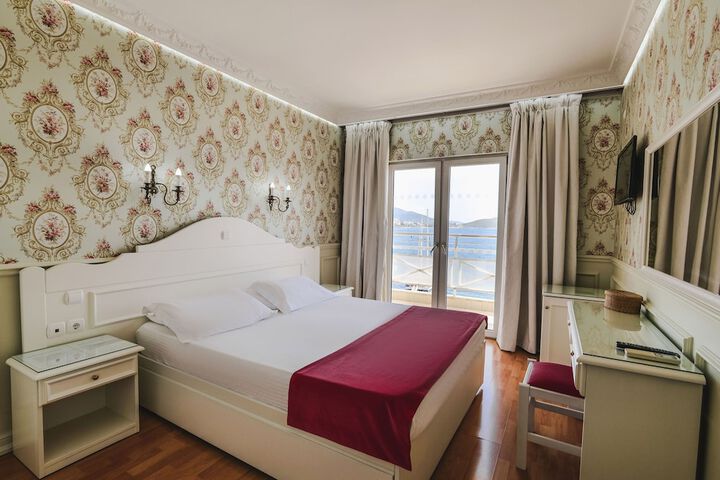 Room 30 of 148