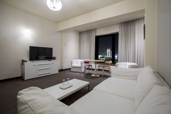 Room 45 of 108