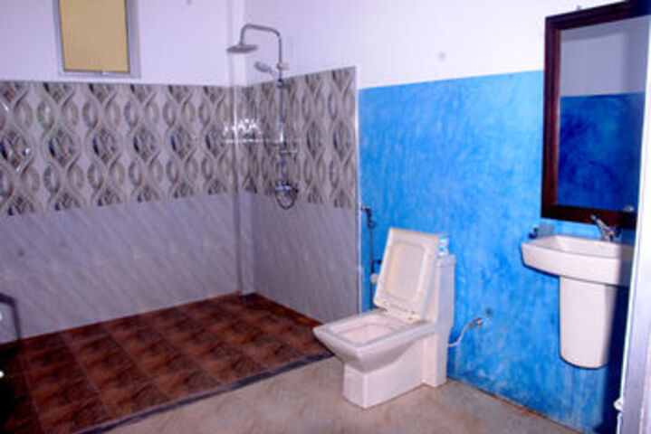 Room 3 of 48