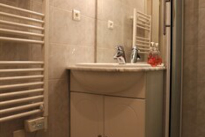 Room 5 of 21