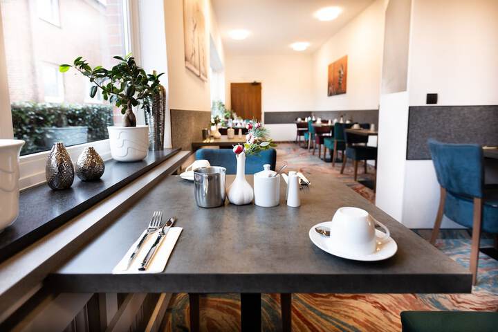 Breakfast/Coffee Service 58 of 84