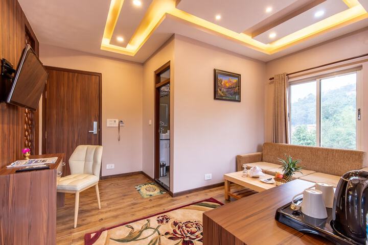 Room 9 of 66