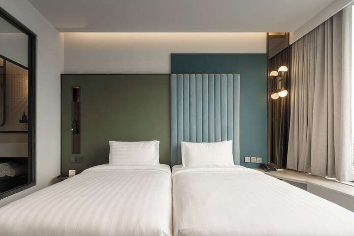 Room 22 of 79