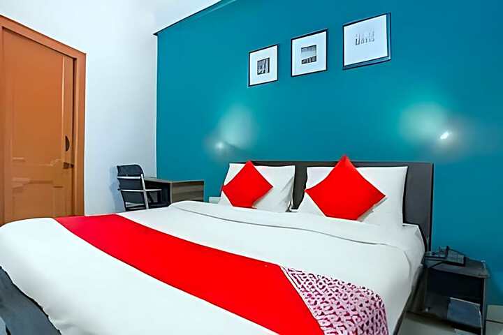 Hotel O New Noida Empire