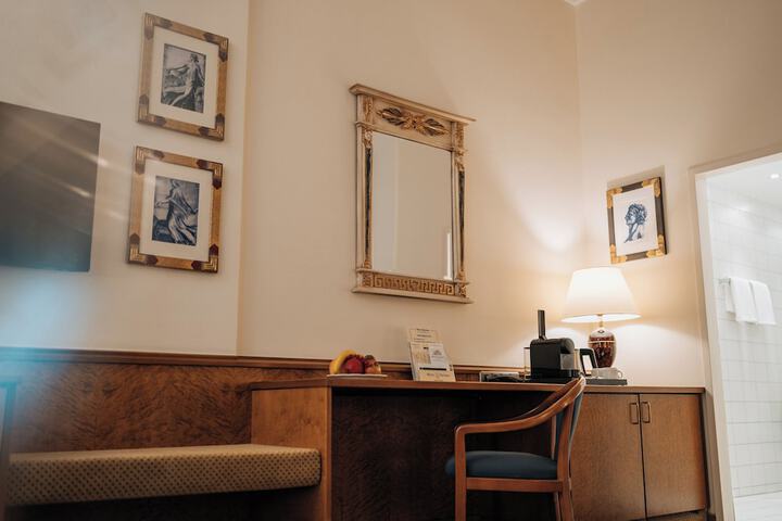Room 57 of 81