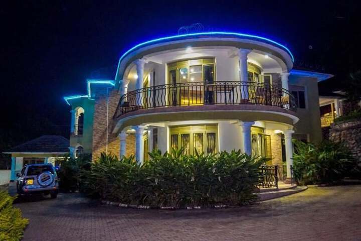 Hotel 63 of 76