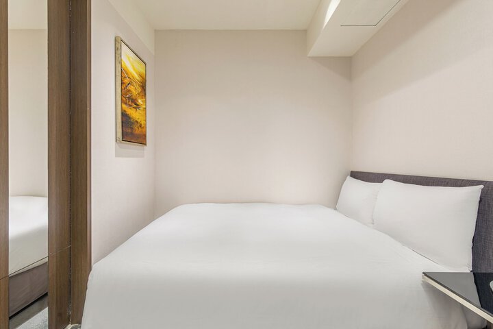 Room 108 of 162