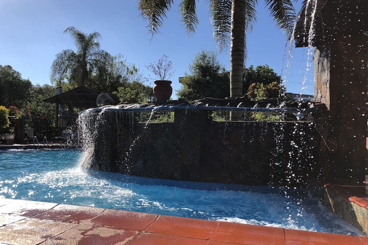 Pool 44 of 82