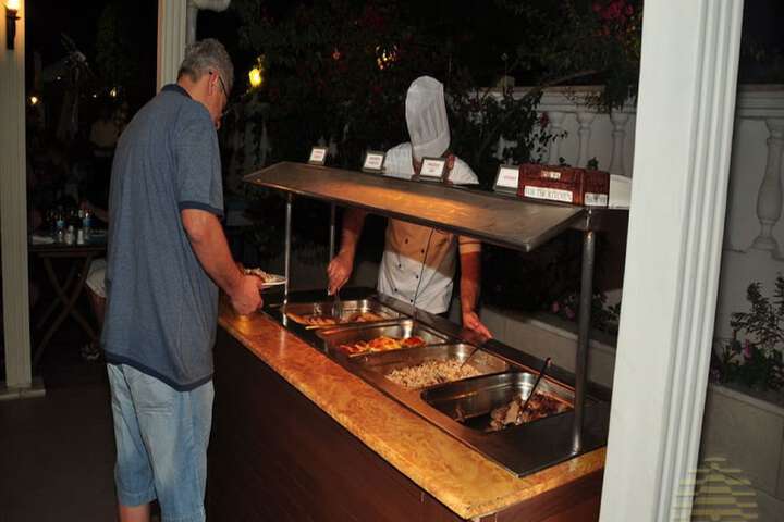 Dining 20 of 39