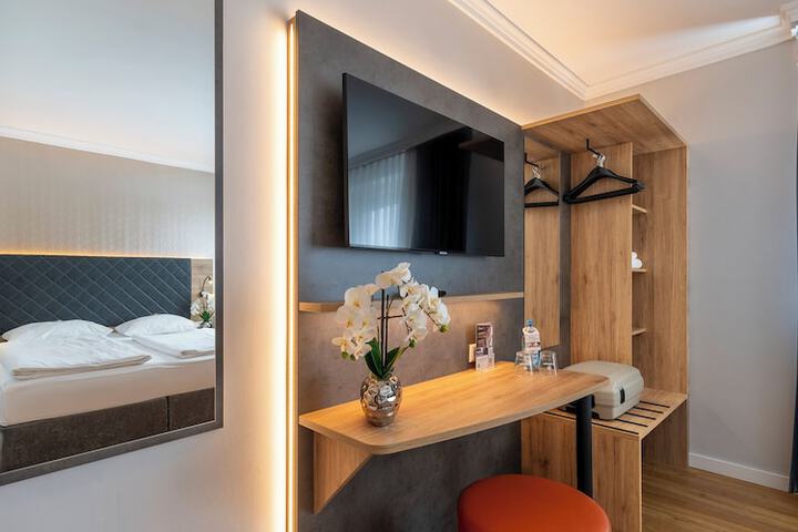 Room 20 of 61