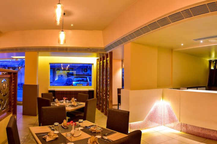 Dining Photos