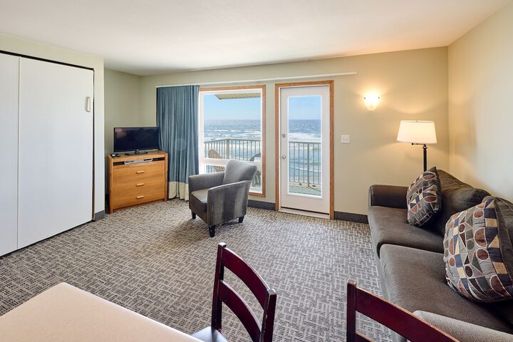 Room 123 of 198