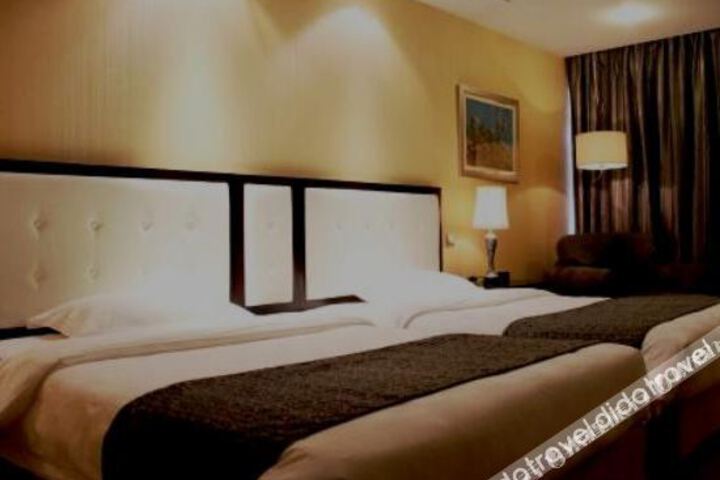 Hotel 1 of 16