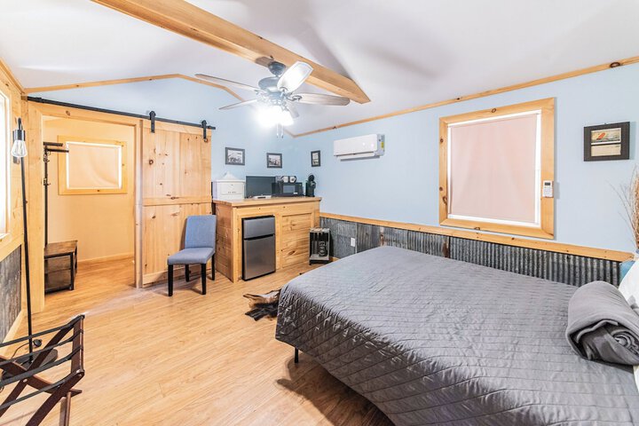 Room 10 of 52