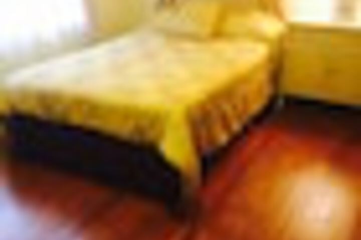 Room 20 of 246