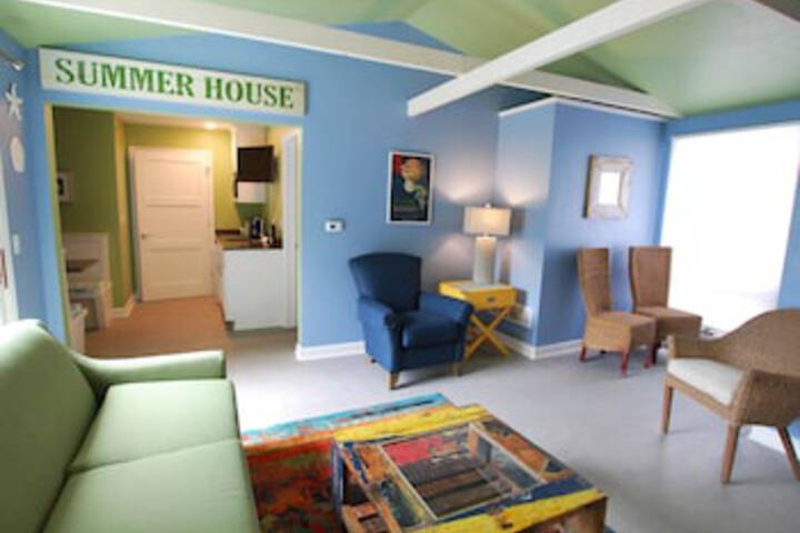 Room 148 of 279