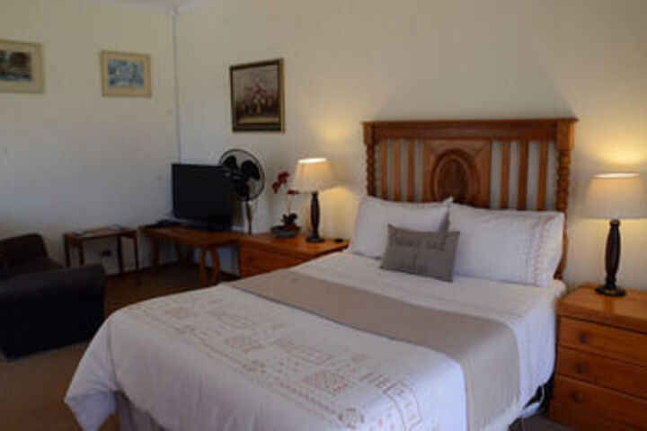 Room 11 of 26