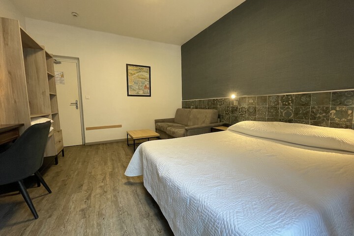 Room 14 of 47