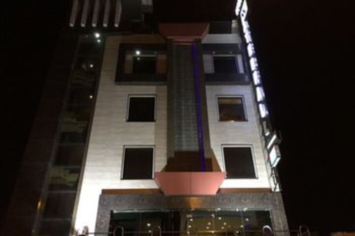 Hotel 36 of 51