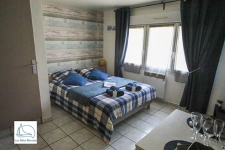 Room 27 of 32