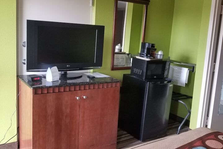 Room 7 of 20